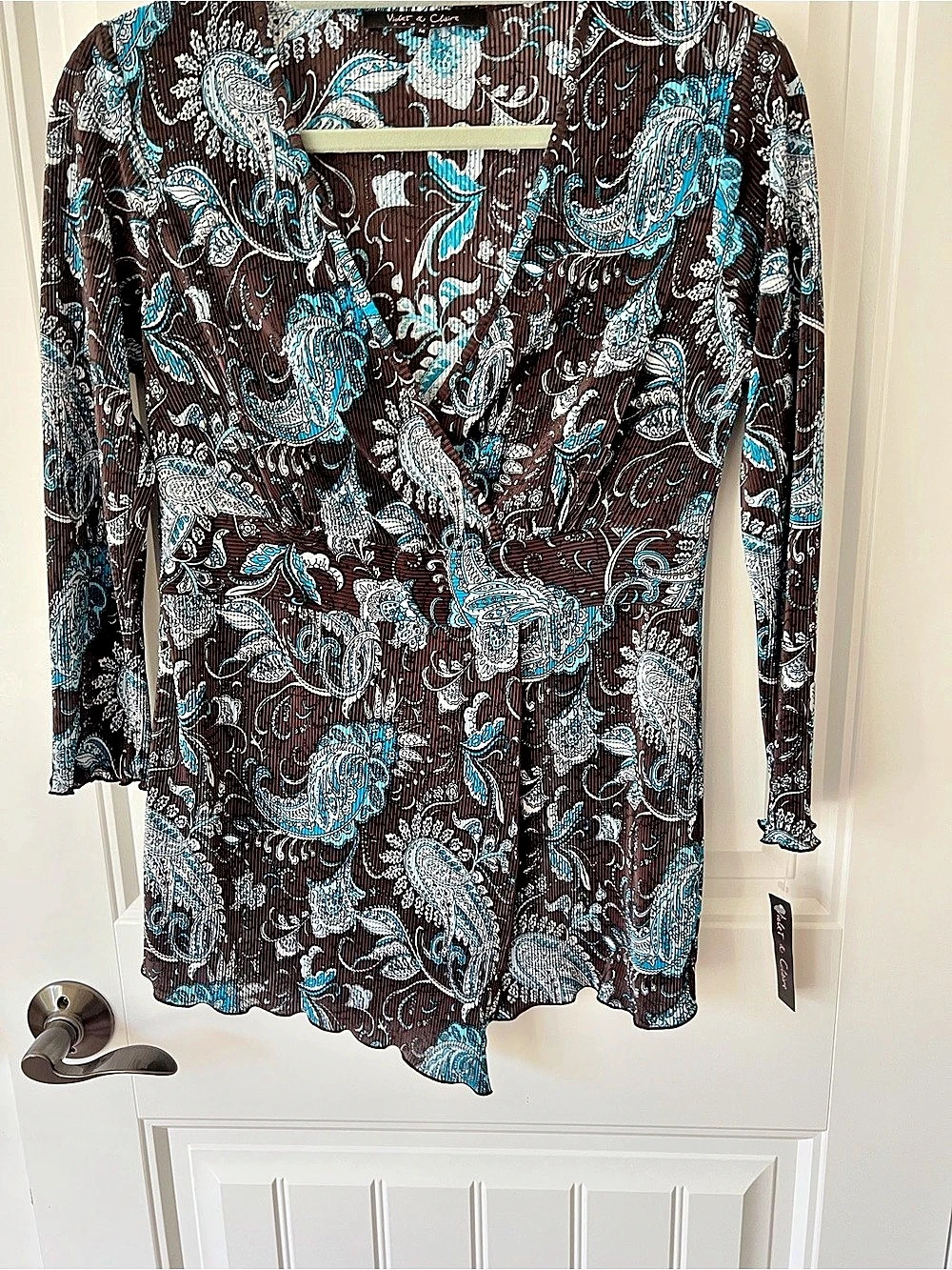 Violet & Claire Paisley Tunic Brown & Blue Size Medium NWT.